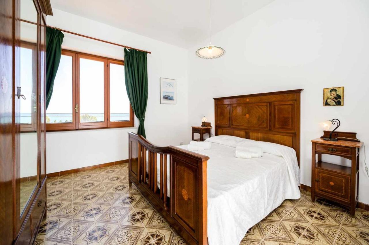 شقة Casamici Sampieri Centosicilie الغرفة الصورة
